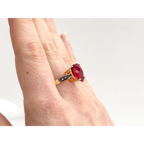 Heart Shaped Garnet Gemstone Vermeil Marcasite Vintage Vintage Ring - sz 8.5 - Picture 10 of 10